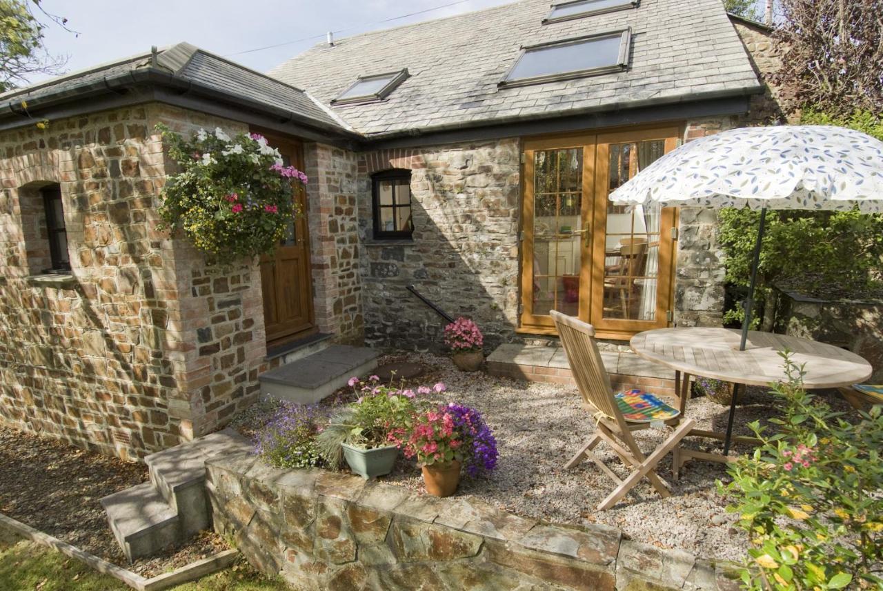 Shipload Cottage Hartland Room photo