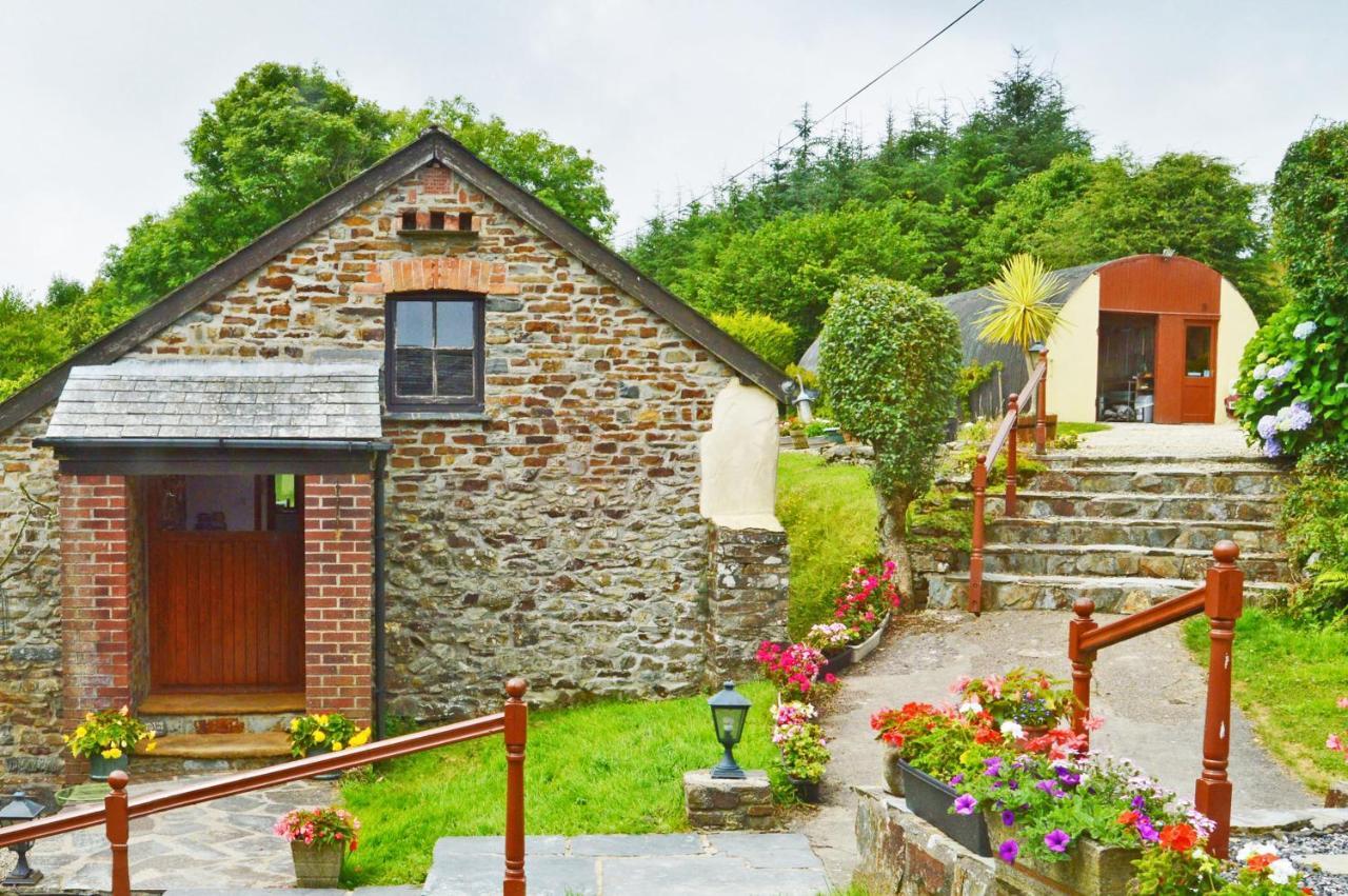 Shipload Cottage Hartland Exterior photo
